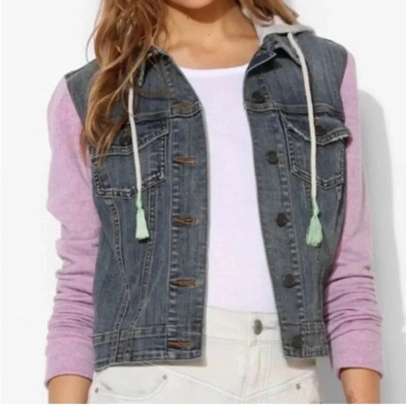 BDG Womens M Denim & Hoodie Twofer Jacket Boho Trim Pink Gray *missing Fringe - Picture 1 of 10